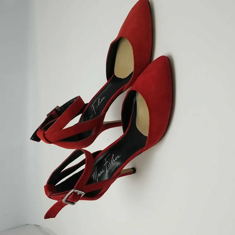 Shoes - Picture 2 of 4